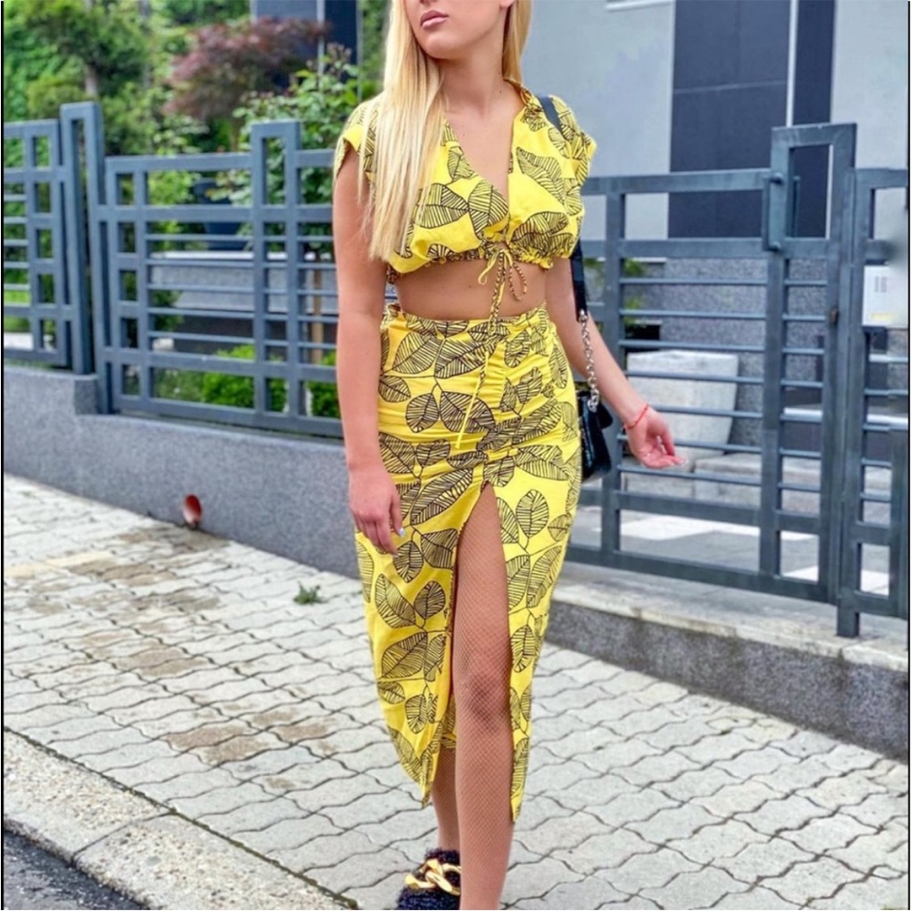 Zara Yellow Leaf-Print Split Midi Skirt